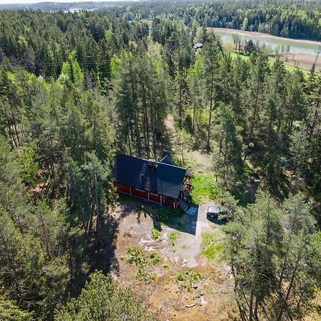Lomahyppaeys Villa Naantali Ngoại thất bức ảnh